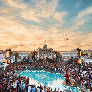5* Hotel Ushuaia Ibiza - Adults Only - Club Entrance Included